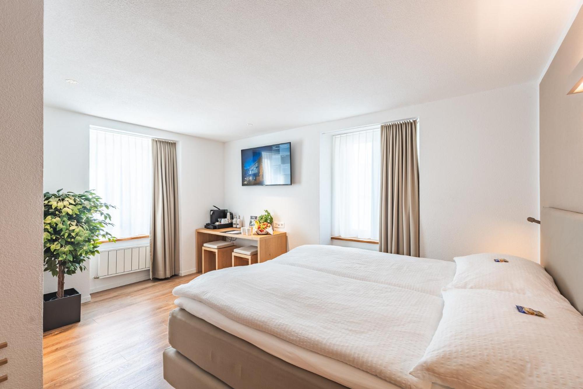 Hotel Artist 比尔 外观 照片