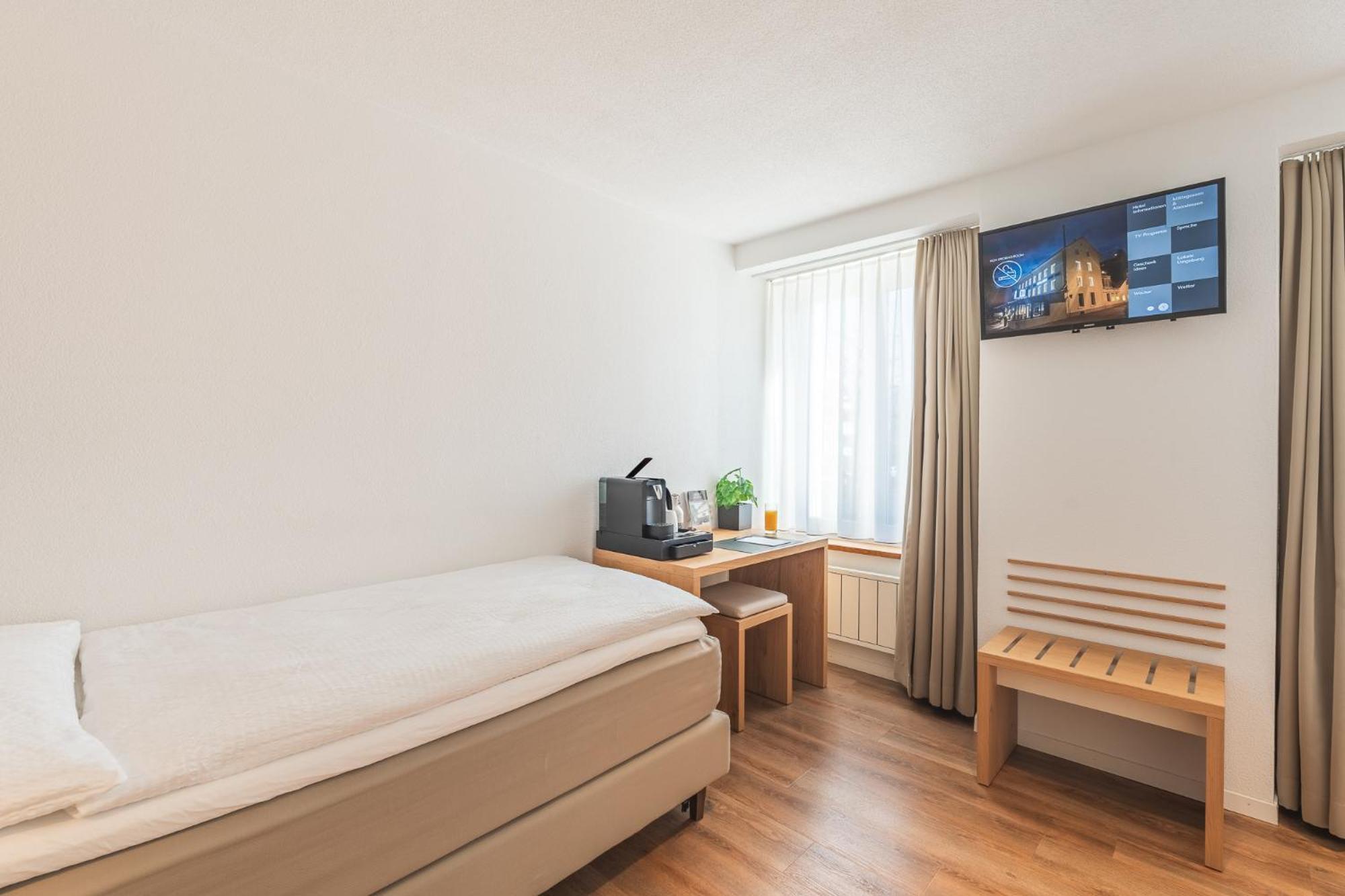 Hotel Artist 比尔 外观 照片