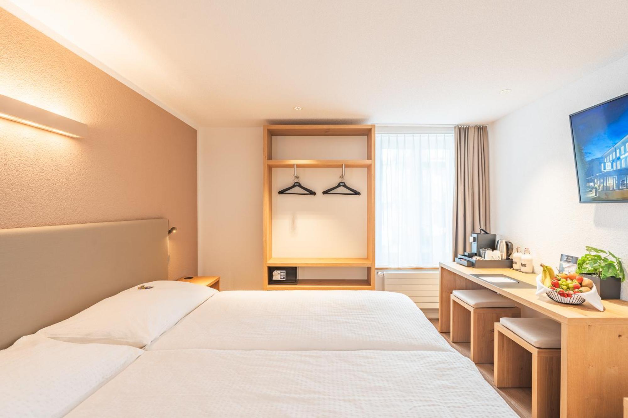 Hotel Artist 比尔 外观 照片